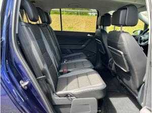 Volkswagen Touran Comfortline 1.5 TSI / Navi, CarPlay, RFK
