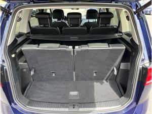 Volkswagen Touran Comfortline 1.5 TSI / Navi, CarPlay, RFK