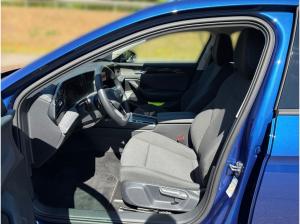 Volkswagen Passat Variant 1.5 eTSI DSG / CarPlay, LED, RFK