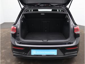 Volkswagen Golf VIII Life 1.5TSI / Navi, CarPlay, LED+, RFK