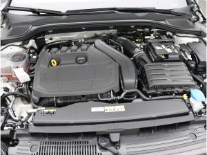 Volkswagen Golf R-Line Black VIII 1.5eTSI DSG / Matrix, AHK