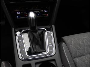Volkswagen Passat Variant Business 2.0TDI 4M DSG / AHK, LED