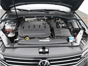 Volkswagen Passat Variant Business 2.0TDI 4M DSG / AHK, LED