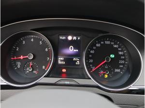 Volkswagen Passat Variant Business 1.5 TSI DSG / AHK, LED