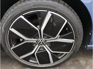 Volkswagen Golf VIII Style Edition 50 1.5 eTSI DSG / Pano