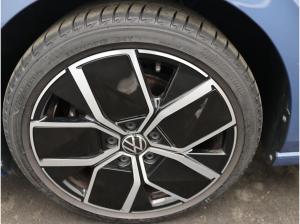 Volkswagen Golf VIII Style Edition 50 1.5 eTSI DSG / Pano