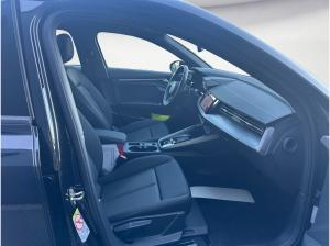 Audi A3 Sportback 30 TFSI S-tronic S-Line Navi Keyless