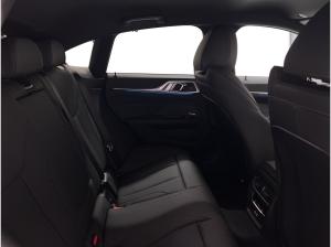 BMW i4 eDrive35 M Sportpaket SHZ Innovationspaket Comfort Paket
