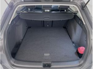 Volkswagen Golf Variant 2.0 TDI DSG Life ACC AHK LED Navi