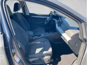 Volkswagen Golf Variant Life 1.5 eTSI Life DSG LED-Plus Navi ACC PDC SHZ