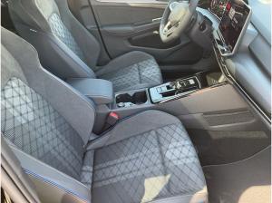 Volkswagen Golf R-Line 1.5 l eTSI 7G DSG