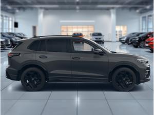 Volkswagen Tiguan R-Line 2,0 TDI SCR (150 PS) DSG*AHK*WINTERRÄDER*NAVI*