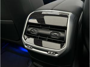 BMW 740 740d xDrive M Sport SkyPano DA/PA Prof Standhz.