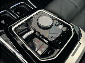 BMW 740 740d xDrive M Sport SkyPano DA/PA Prof Standhz.