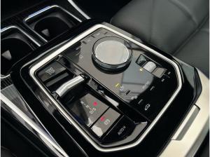 BMW 740 740d xDrive M Sport SkyPano DA/PA Prof Standhz.