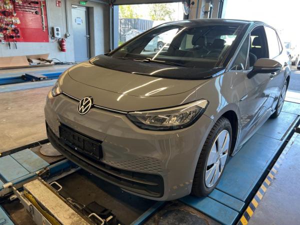 Volkswagen ID.3 💥Pro Performance💥 150kW - LED PDC SHZ ACC CarPlay DAB MFL Keyless