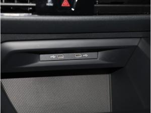 Volkswagen Golf VIII 2,0 TDI Life ACC Standheizg R-Kamera AppConnect SideAssist 16"