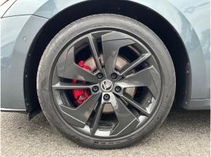 Skoda Octavia Combi RS 2.0 TDI 4x4 DSG / Pano, Matrix