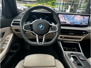 BMW 330 e xDrive Touring M Sport PRO //Leder Stop&Go AHK