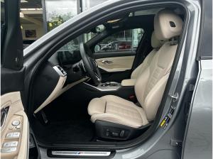 BMW 330 e xDrive Touring M Sport PRO //Leder Stop&Go AHK