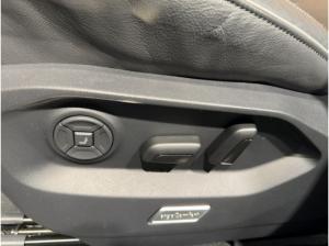 Volkswagen Touareg 3.0TDI R-Line 4x4 STHZG P-DACH LUFT AHK