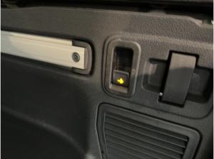 Volkswagen Touran 2.0TDI DSG Highline NAVI AHK KAMERA 3J-Garantie