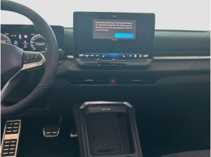 Volkswagen T-Roc 1.5 eTSI DSG R-Line KAMERA ACC PDC APP CONNECT