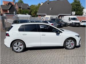 Volkswagen Golf VIII GTE eHybrid 18Zoll BlackStyle IQ-Light Navi SideAssist Head-up