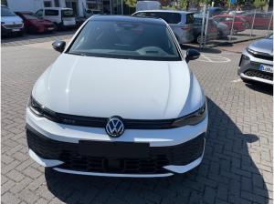 Volkswagen Golf VIII GTE eHybrid 18Zoll BlackStyle IQ-Light Navi SideAssist Head-up