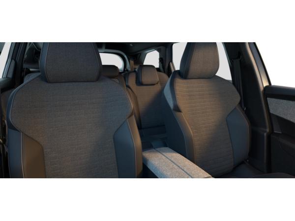 Peugeot 5008 Allure HYBRID 145 DSC6