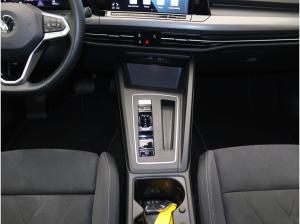 Volkswagen Golf VIII Style 1.5eTSI DSG/ Navi, CarPlay, LED+