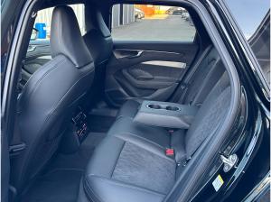 Audi A6 Avant TDI quattro 360° Kam S line Allradlenku