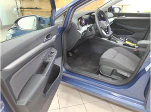 Volkswagen Golf VIII Lim. Life 2.0 TDI -LED Navi Rear View PDC LM CarPlay ACC Keyless GJR MFL