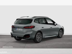 BMW 220 220i Active Tourer M Sport + DA+ + PA+ + AHK + PANO + ADAP LED + HUD + UVM