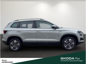 Skoda Karoq TOUR TSI DSG AHK NAVI SITZHEIZUNG EINPARKHILFE LED