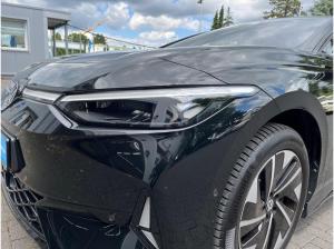 Volkswagen ID.7 Tourer GTX 4Motion 250kW - AHK SHZ IQ.Drive HUD Navi Area View Matrix-LED PDC Wärmepumpe