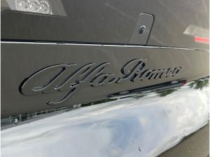 Alfa Romeo Junior Ibrida Intensa Q4