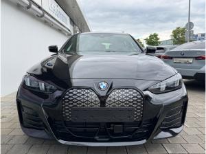 BMW i4 xDrive40 M-Sport-Pro 19-Zoll/AHK/HUD/ACC/360