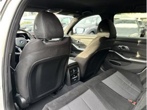 BMW 320 i Touring M Sportpaket HiFi DAB RFK Shz