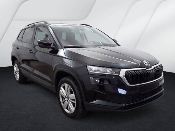 Skoda Karoq Selection 1,5 TSI DSG - Navi LED SHZ Smart LInk Einparkhilfe LM MFL ACC Kamera