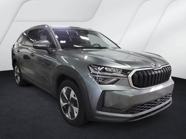 Skoda Kodiaq Selection 2.0 TDI DSG - AHK 7-Sitzer Matrix-LED Navi Kamera SHZ ACC Einparkhilfe