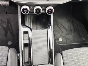Skoda Superb Combi 1.5 TSI DSG iV SOFORT VERFÜGBAR! DCC ACC AHK Massage