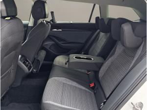 Skoda Superb Combi 1.5 TSI DSG iV SOFORT VERFÜGBAR! DCC ACC AHK Massage