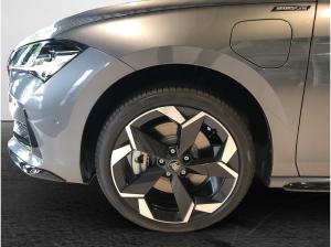 Skoda Superb Combi 1.5 TSI DSG iV Sportline Matrix AHK HUD Navi 19 Zoll