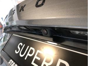 Skoda Superb Combi 1.5 TSI DSG iV Sportline Matrix AHK HUD Navi 19 Zoll