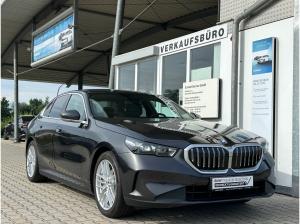 BMW 550 550e xDrive Lim. SitzLüft Finanzierung ab 2,49%