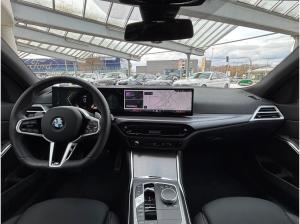 BMW 318 318i Touring M-Sport AdLED Finanzierung ab 2,49%
