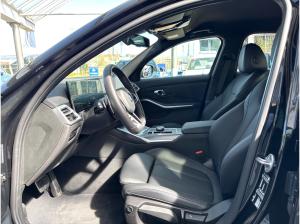 BMW 318 318i Lim. M-Sportpaket Finanzierung ab 2,49%