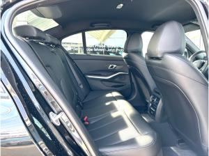 BMW 318 318i Lim. M-Sportpaket Finanzierung ab 2,49%