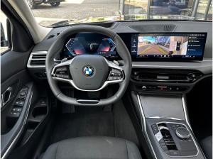 BMW 320 320d Lim. HeadUp/360 Finanzierung ab 2,49%